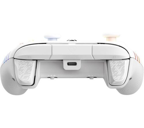  בקר חוטי לגיימינג Turtle Beach Afterglow Wave תאורת RGB – תואם Xbox ו‑PC לבן הכירו את שלט Afterglow Wave מבית Turtle Beach – שלט גיימינג חוטי עם טריגרים מתכווננים בטכנולוגיית Hall Effect, כפתורי פעולה ניתנים למיפוי, שליטה על שמע המשחק והצ’אט, תאורת RGB ח