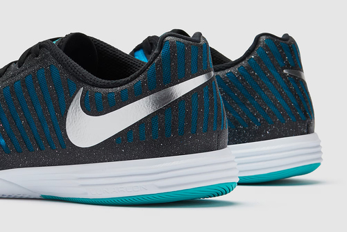 נעלי קט רגל מקצועיות Nike Lunar Gato II IC