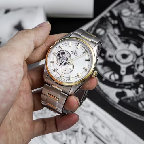 Orient RA-AR0001S30B Classic Semi-Skeleton אוטומטי וזכוכית ספיר