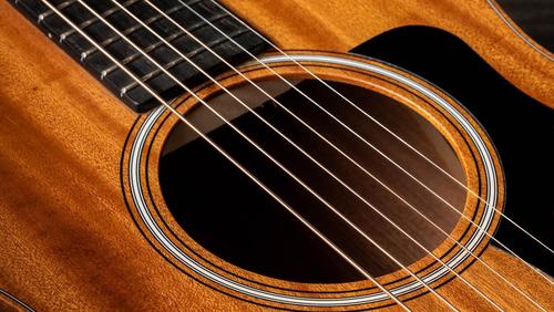 גיטרה אקוסטית מוגברת  Taylor GS Mini-e Mahogany