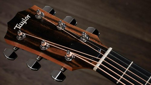 גיטרה אקוסטית מוגברת  Taylor 214ce-W Walnut