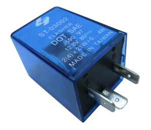  פלשר אוניברסלי 3 12V יציאות לרכב יפני