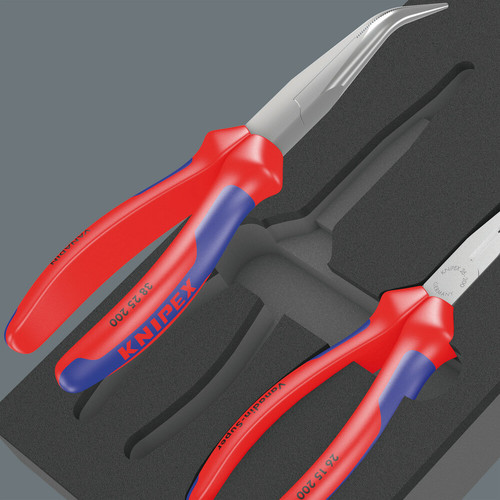 סט פליירים ומספריים KNIPEX בעל 3 חלקים בתוך מגש ספוג מוקצף דו-גוני לאחסון בעגלת כלים.