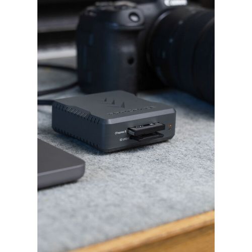 קורא כרטיסי זיכרון ProGrade Dual-Slot CFexpress Type B & SD UHS-II USB 4.0 PG5.7 