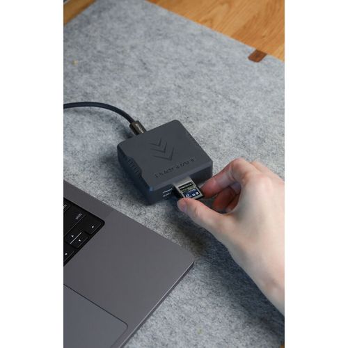 קורא כרטיסי זיכרון ProGrade Dual-Slot CFexpress Type A & SD UHS-II USB 4.0 PG9.7