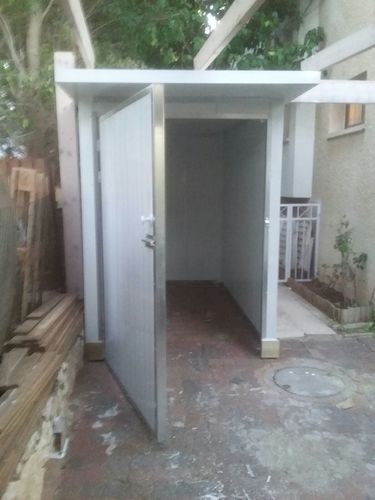 מחסן גינה מפנל מבודד Garden Top מחיר למטר רץ דגם EverGreen