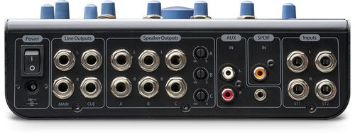 זוית נוספת PreSonus Monitor Station V2