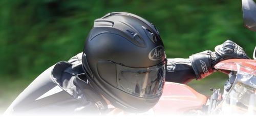 קסדה מלאה אראי שחור מט – Arai rx-7v Evo Frost Black