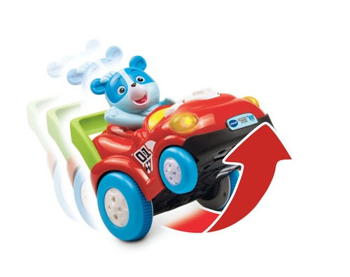 מכונית מירוץ דובי עם שלט