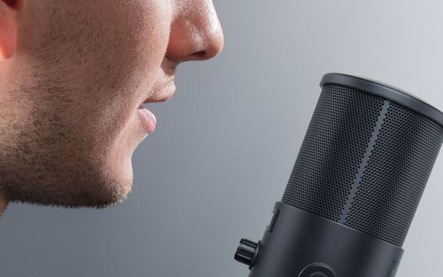 זוית נוספת M-Audio Uber Mic Professional USB Microphone