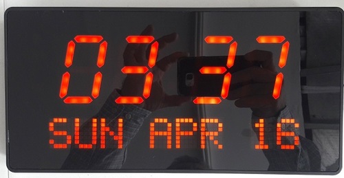 שעון לד חשמלי