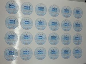 מדבקות עגולות קטנות למיתוג אישי כוכב קטן 24 יח