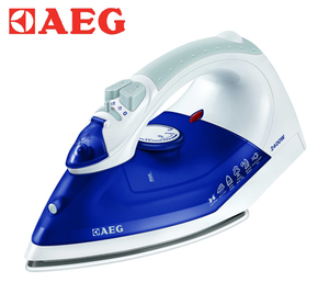 מגהץ אדים דגם DB1384 AEG