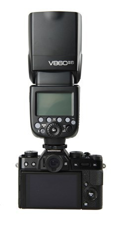 פלאש Godox V860F II Kit למצלמות FujiFilm