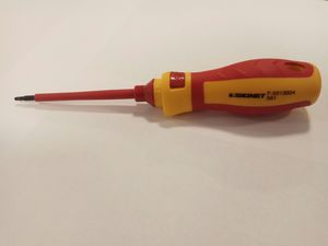 סט מברגים 13 יח' מבודדים + טסטר 1000V  דגם : 052594 Signet