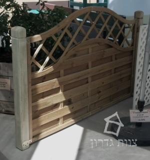 לוח גדר עץ מעוגלת