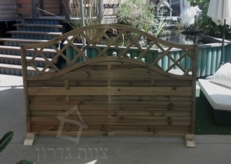 מחיצת עץ דקורטיבית | מחיצות עץ