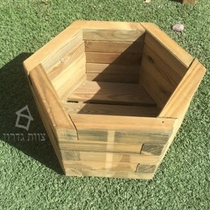 אדנית מעץ דגם משושה