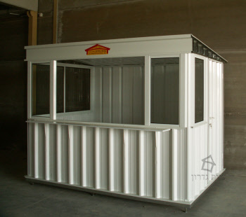 תחנת מוניות PVC - מבנית