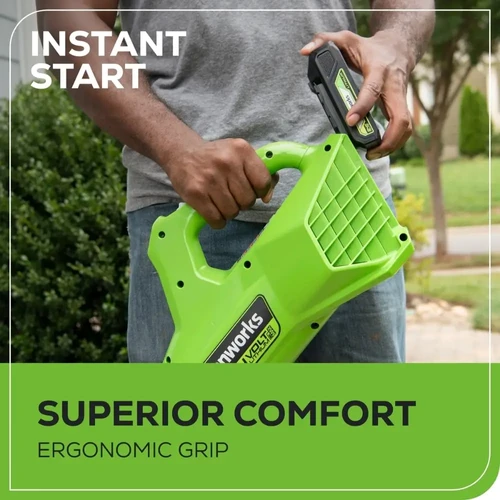 אחיזה ארגונומית במפוח עלים נטען Greenworks עם סוללת 24V להתנעה מהירה ונוחות עבודה מקסימלית לאורך זמן.