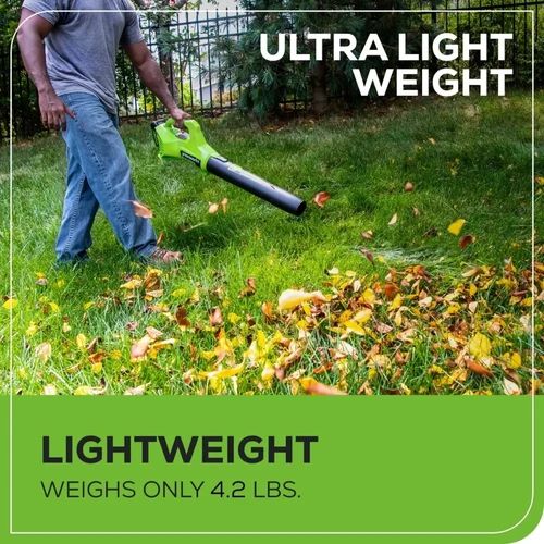 מפוח עלים נטען Greenworks קל משקל במיוחד, אידיאלי לניקוי עלים ופסולת בגינה תוך תמרון נוח ועבודה ממושכת ללא מאמץ