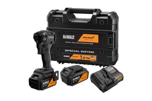 סט מברגת אימפקט 18V דיוולט DEWALT DCF86MM2T -- מהדורה מיוחדת מסדרת McLAREN F1 Team (כולל 2 סוללות 4.0Ah ומזוודה)