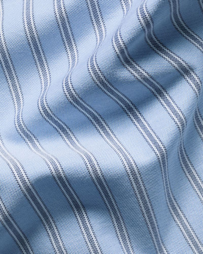 חולצה כחולה גזרת סלים פיט -Blue double stripe button-down stretch washed Oxford slim fit