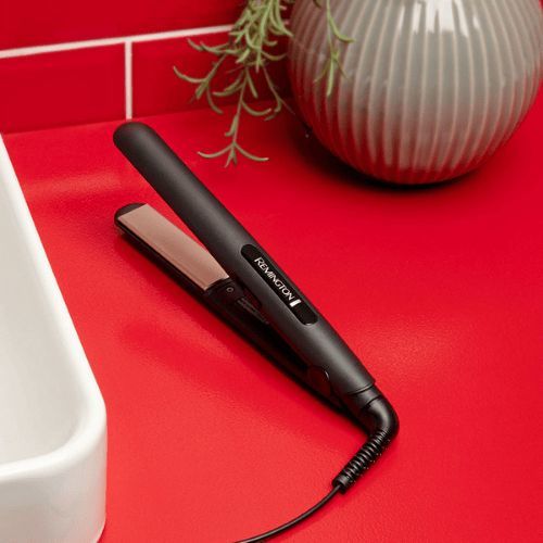 מחליק שיער קרמי Remington Ceramic Slim S1510
