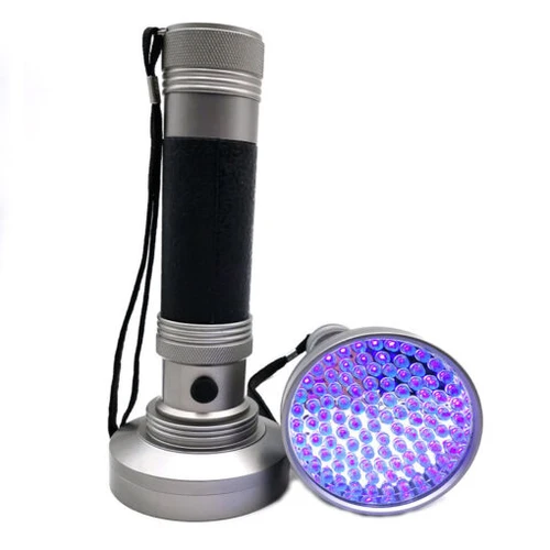 פנס UV עוצמתי הכולל 100 נורות לד 