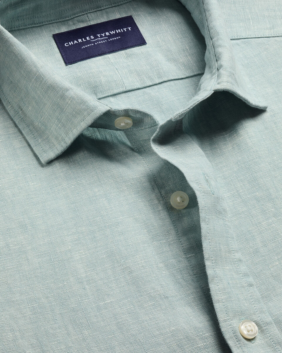 חולצת פשתן טורקיז בהיר סלים פיט - Pale teal green pure linen Slim fit shirt