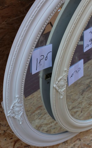 מראה מעוטרת  עגולה 92 ס