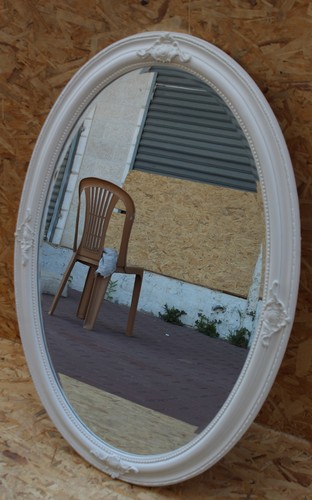 מראה מעוטרת אובלית 72*133ס