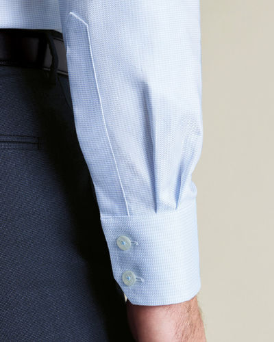 חולצה תכלת גזרת קלאסיק -Light blue non-iron stretch Greenwich weave cutaway classic fit shirt