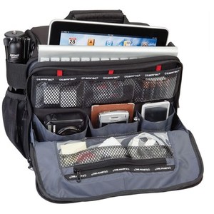 Tamrac ZUMA 4 PHOTO/IPAD NETBOOK SHOULDER BAG