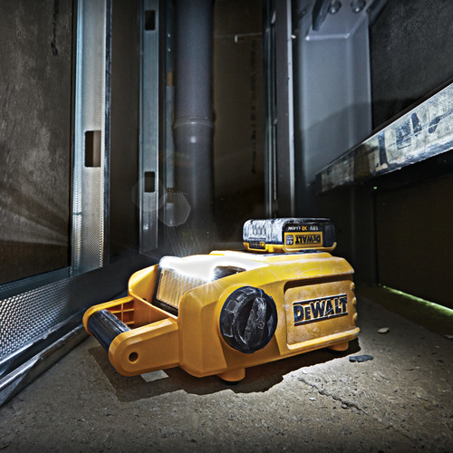 פנס נטען 18V DCL060 DEWALT