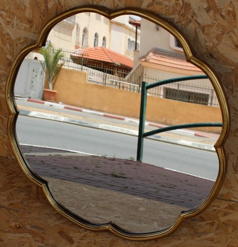 מראה  עגולה מסוגננת 70 ס
