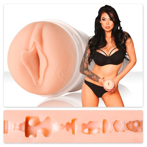 פלשלייט FLESHLIGHT TERA PATRICK