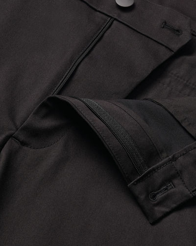 מכנסיים קצרים שחור פרפורמנס  - Black performance short