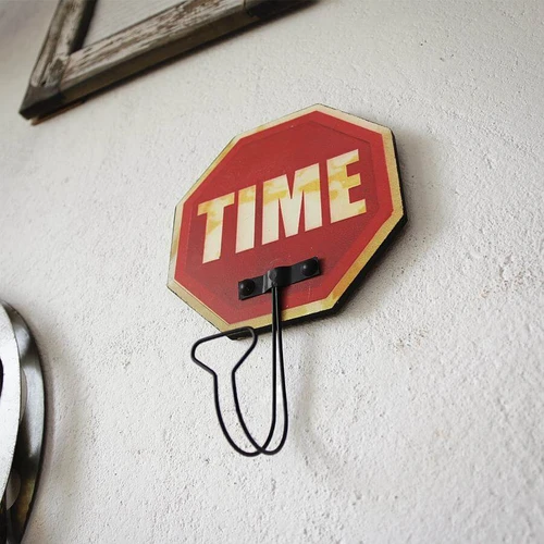 מתלה בעיצוב תמרור עצור עם כיתוב TIME | קישוט מיוחד במטבח או בחדר