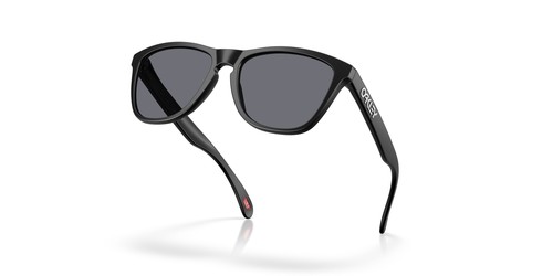 משקפי שמש אוקלי FROGSKINS MATTE BLACK 9013M7