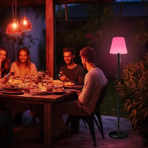 מנורת עמידה סולארית יוקרתית עד 1.5 מטר עם שלט וחיבור USB
