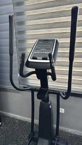 מכשיר אליפטי מסחרי FD9880 