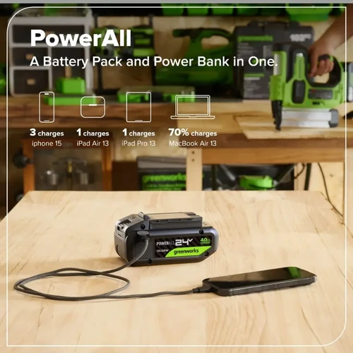 סוללת Greenworks POWERALL 24V בטכנולוגיית USB-C דו-כיוונית, מאפשרת הפעלת כלי עבודה וטעינת מכשירים חכמים מסוללה אחת מתקדמת.