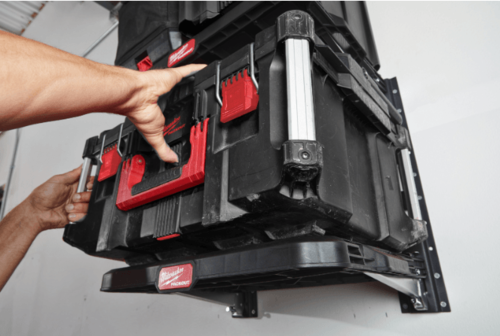 ערכת מדפים Milwaukee PACKOUT Racking System לאחסון מודולרי לקיר לרכב ולסדנה דגם 4932472127