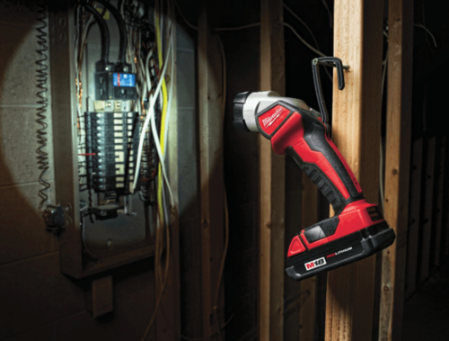 פנס LED נטען Milwaukee M18 TLED גוף בלבד 120 לומן ראש מסתובב 135 מעלות דגם 4932430361