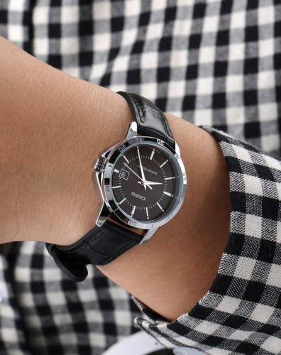 CASIO LTP-V004L-1A נשים 