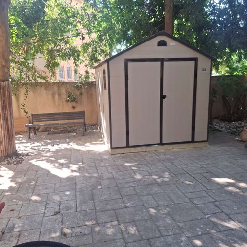 מחסן גינה פוליגל EverGreen Ave D - מחסן פלסטיק מבודד במידות 190x192 ס