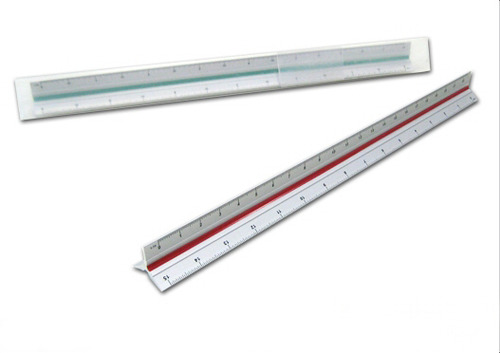 סרגל קנה מידה STAEDTLER