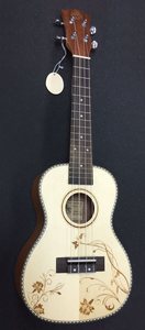 יוקללה "24 קונצרט עם עיטורי פרחים Romeo Excellence UK-2770-23