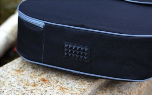 נרתיק לגיטרה אקוסטית שחור עם פס תכלת Moratti GC20 8MM PADDED